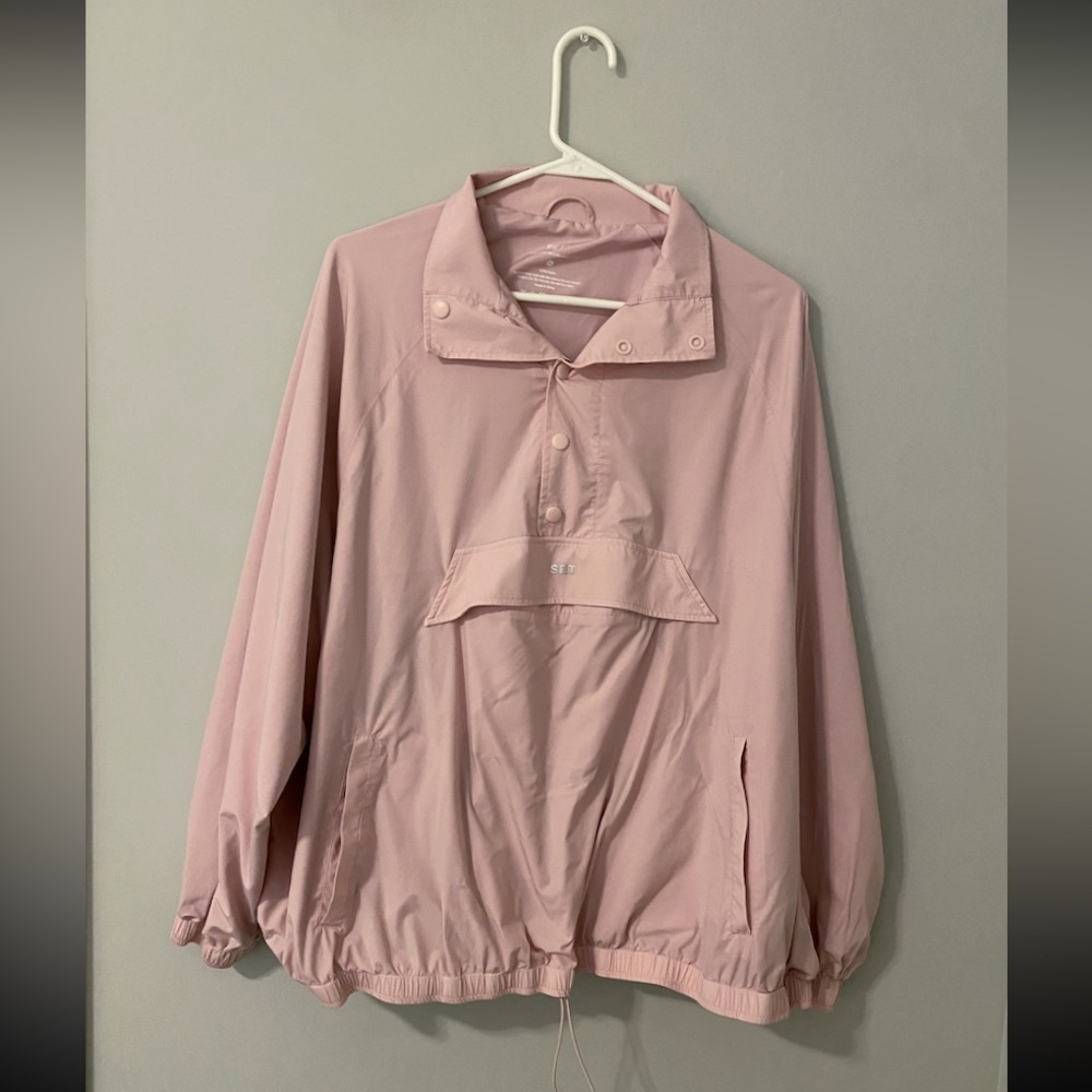 SET pink windbreaker